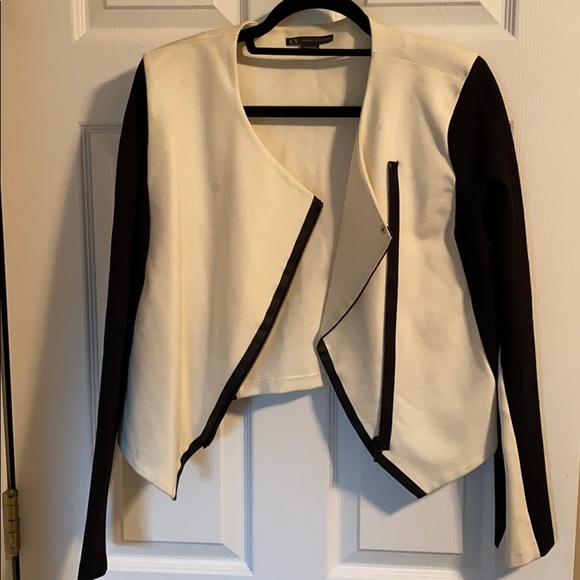 Blazer - Picture 1 of 2